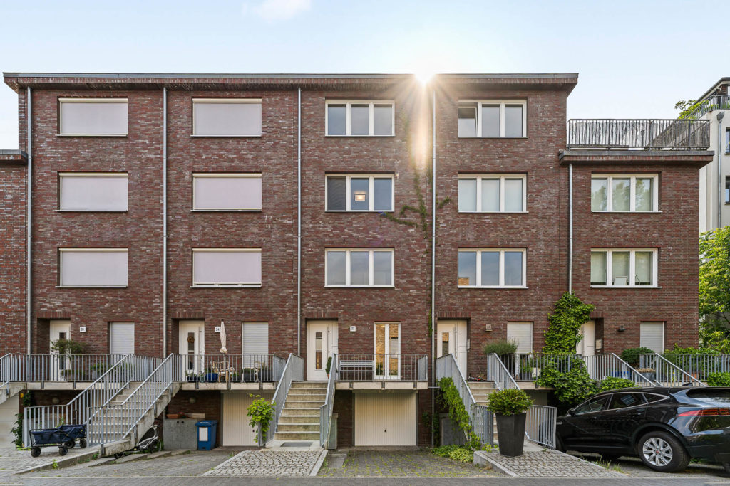 Immobilien Fotografie für den Verkauf von einem Townhouse. Immobilienfotograf Schweiz - Zürich. Innen- und Aussen Aufnahmen