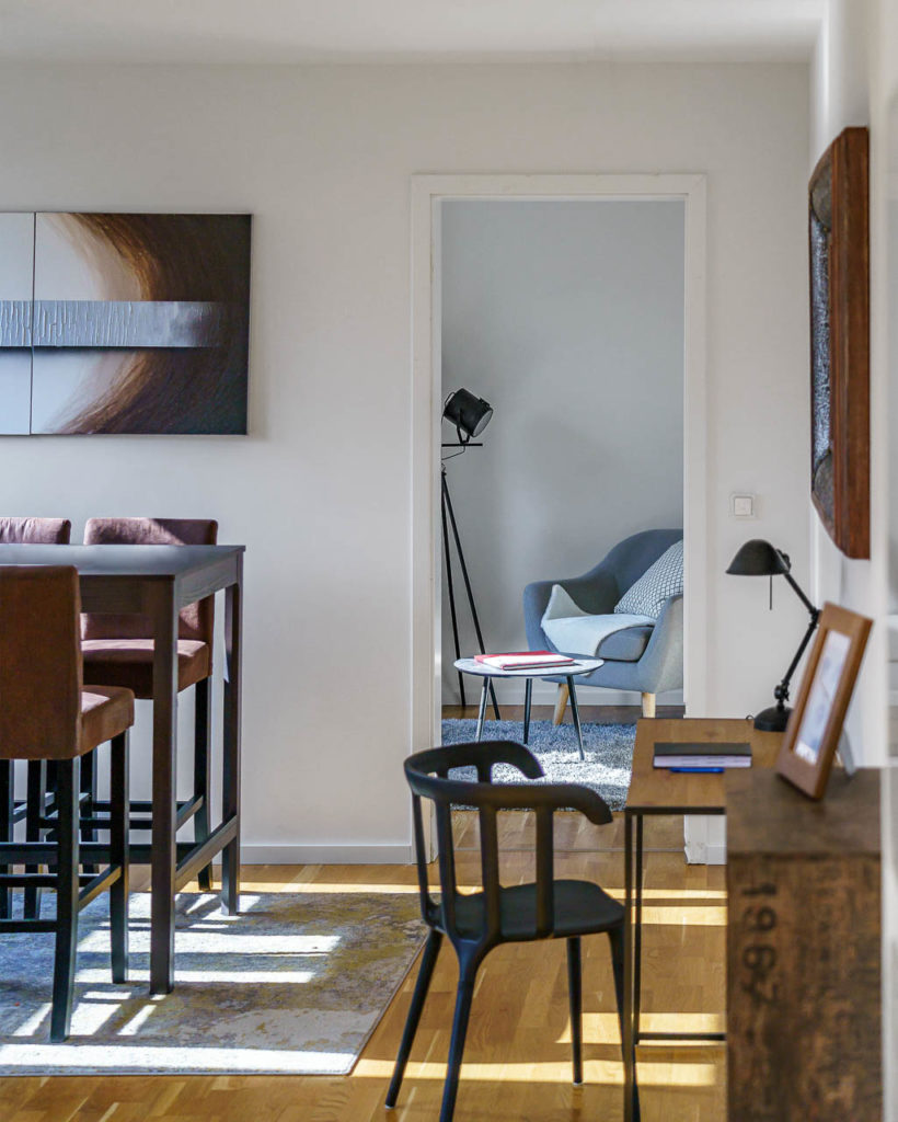 Immobilienfotografie von einer möblierter Musterwohnung zum Verkauf (Eigentumswohnung) in Zürich, Schweiz.